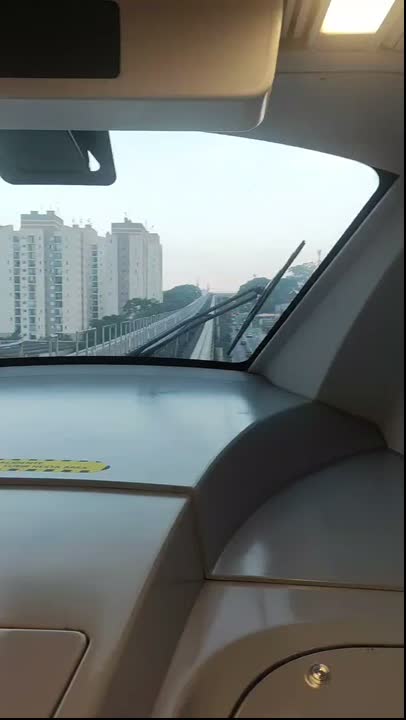 🚝 Line 15 Silver, the busiest urban monorail in the Americas

📍 São Paulo, SP, Brazil

🎵 Earthquake @woody.fm